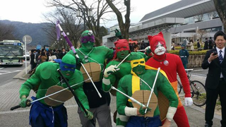 Illustration for article titled How To Improve College Graduations? Cosplay.